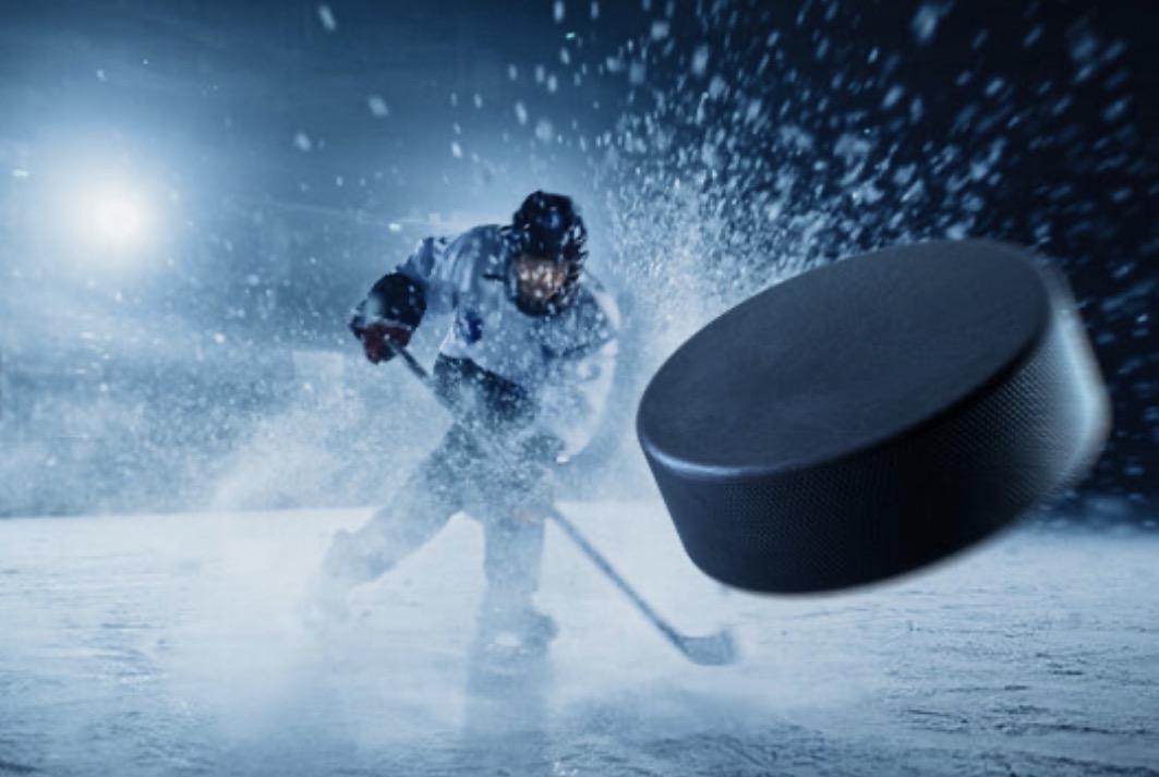 Coach Isabella Ice Hockey coach
