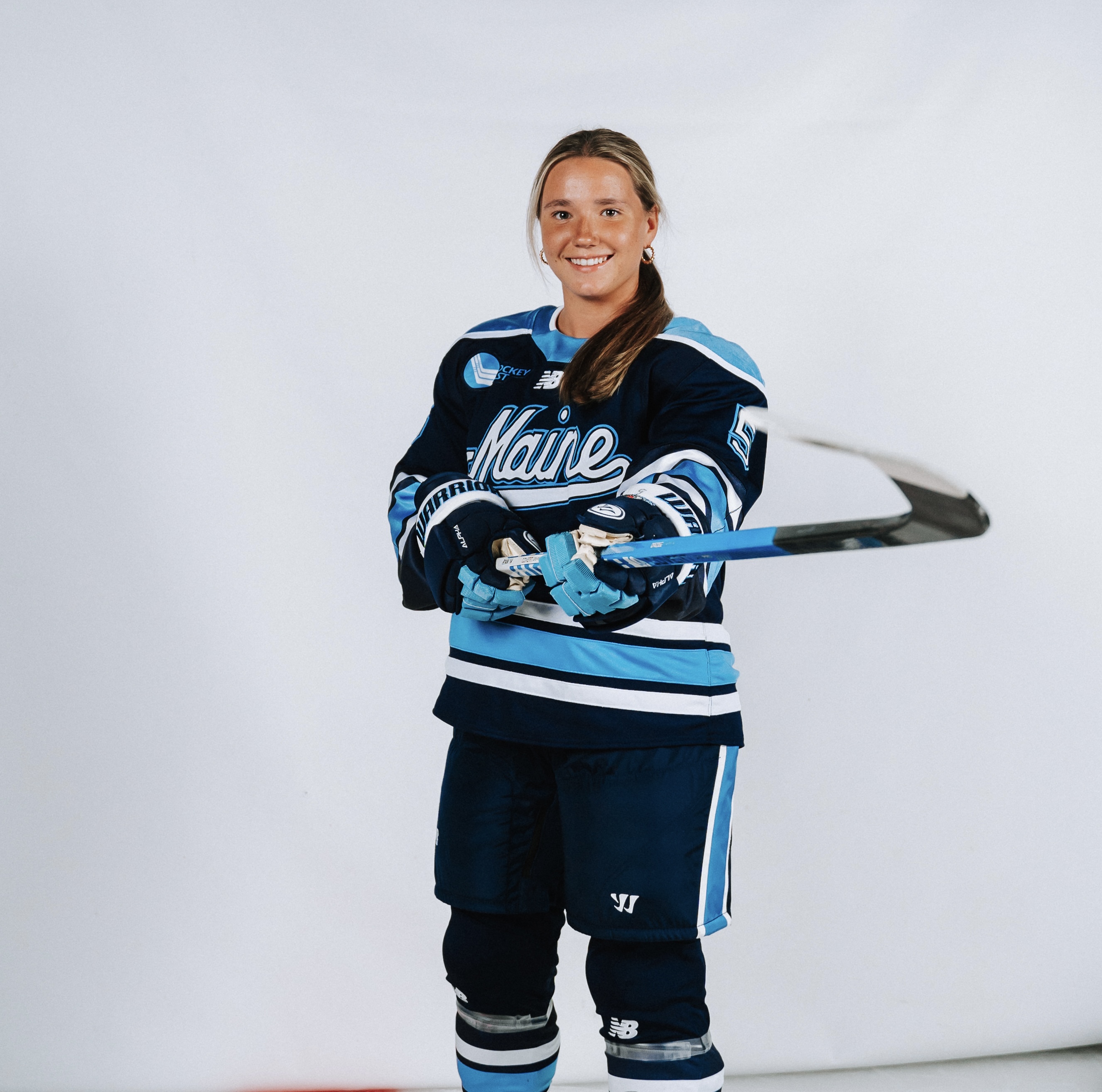 Coach Lulu Ice Hockey coach