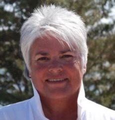 Coach Holly  Golf coach