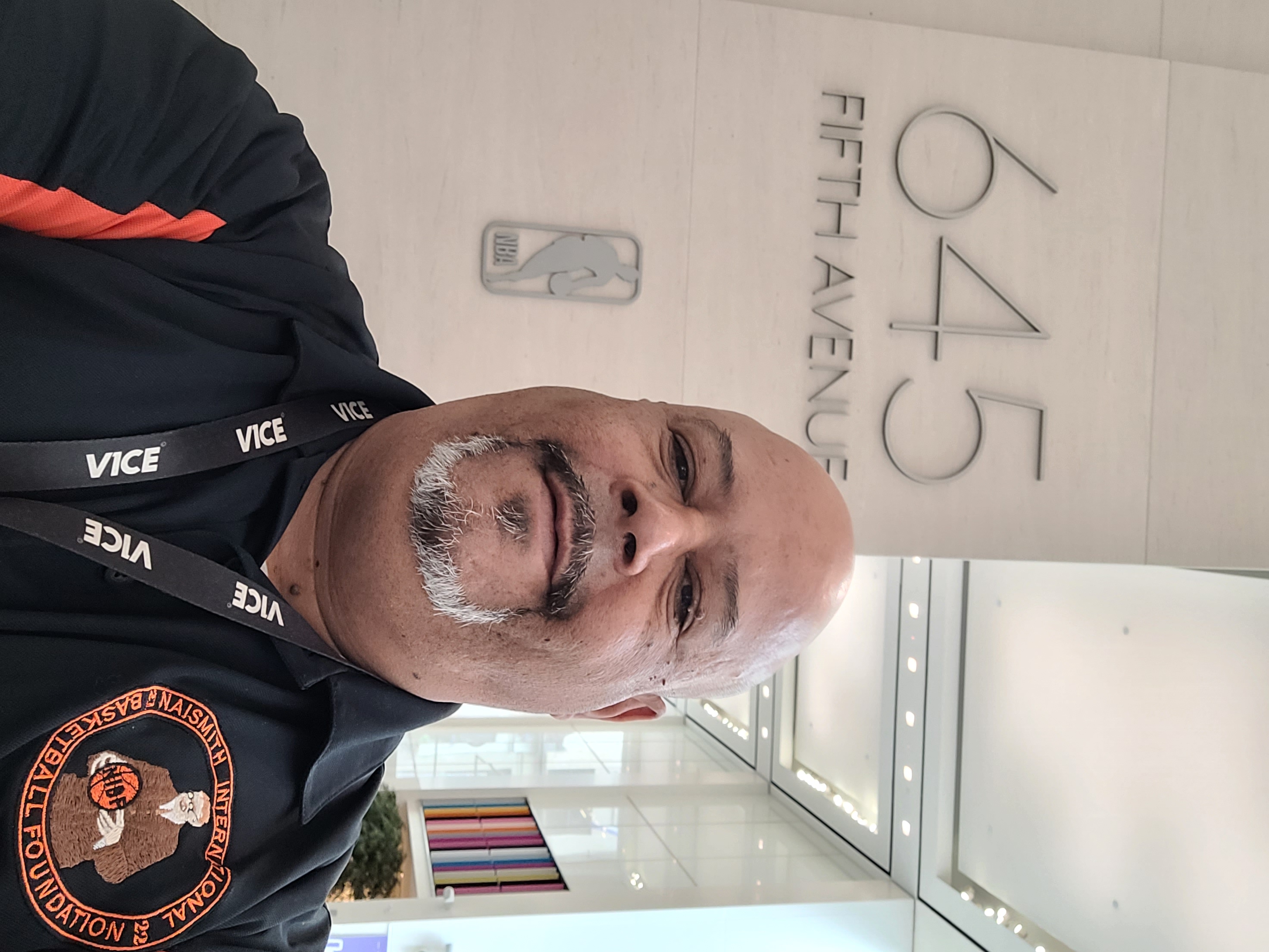 Coach HECTOR Basketball coach